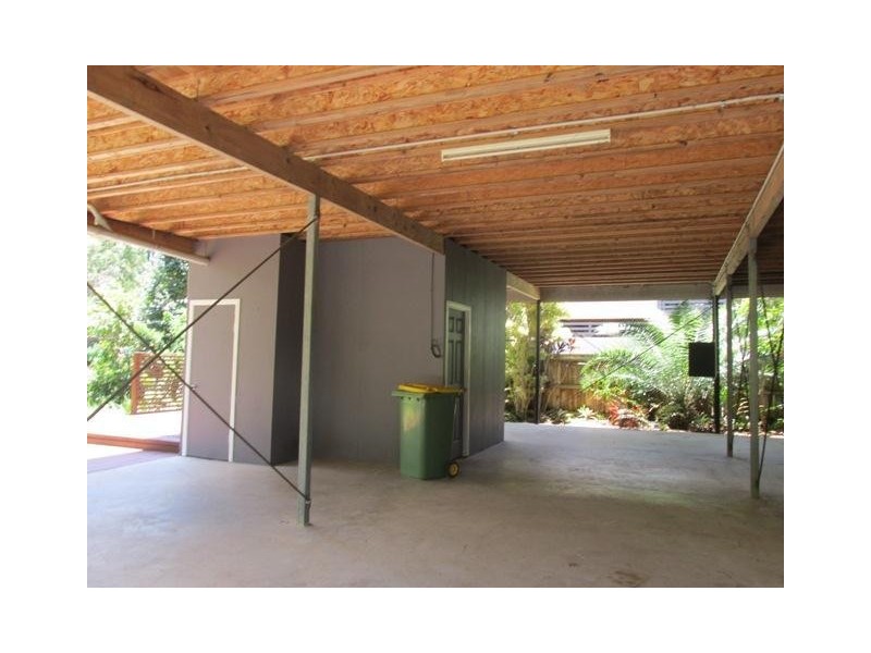 28 Beelong Street, Macleay Island QLD 4184