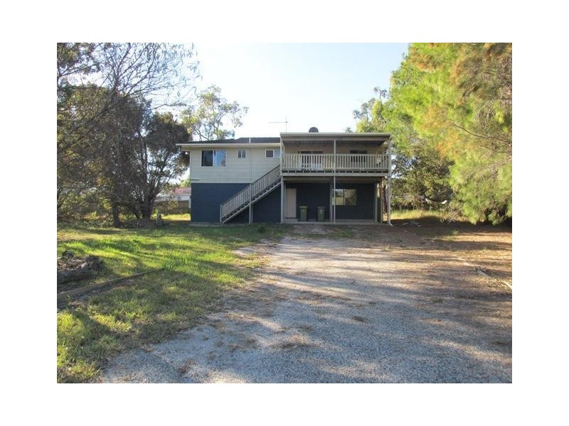 21 Hastings Terrace, Macleay Island QLD 4184