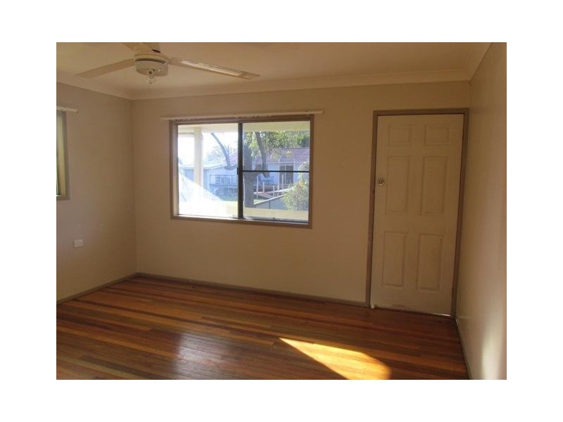 21 Hastings Terrace, Macleay Island QLD 4184