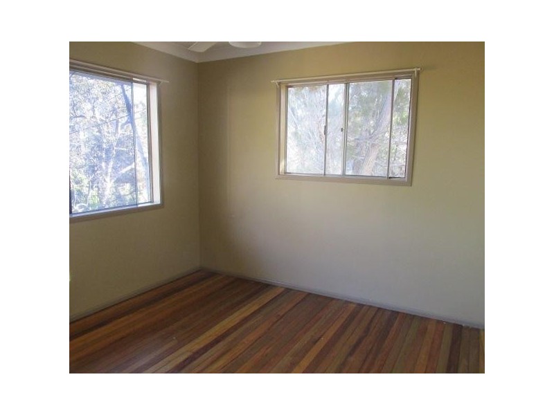 21 Hastings Terrace, Macleay Island QLD 4184