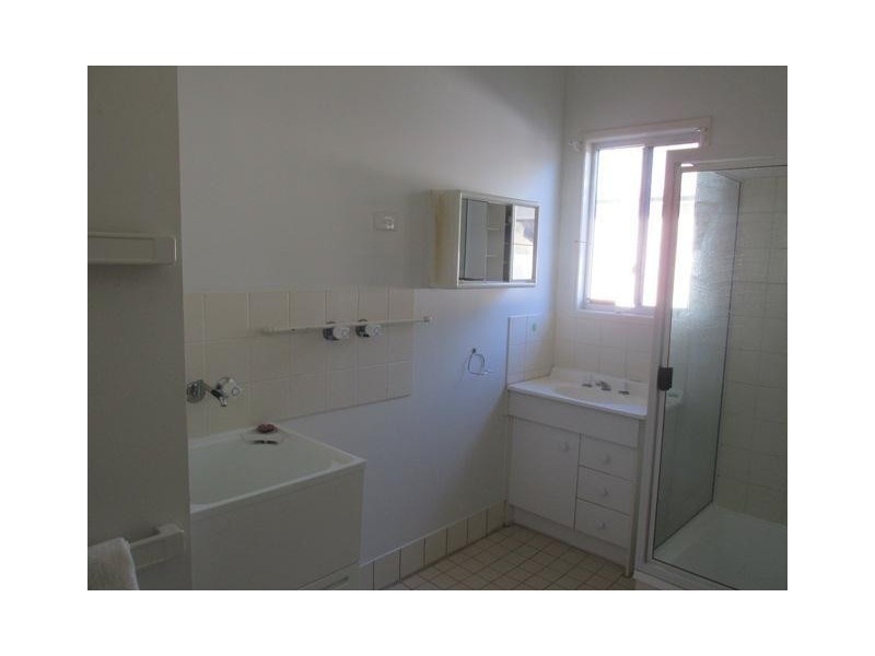 14 Nugent Street, Macleay Island QLD 4184