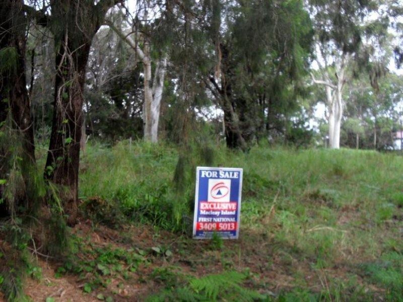 16 Tukkeri Street, Macleay Island QLD 4184