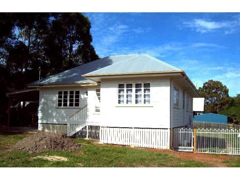 4 Duncan Street, Macleay Island QLD 4184