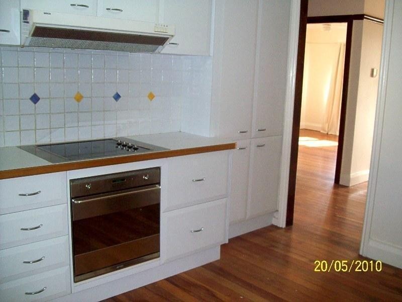 4 Duncan Street, Macleay Island QLD 4184