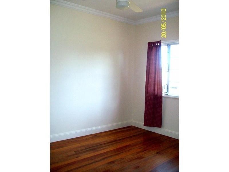 4 Duncan Street, Macleay Island QLD 4184