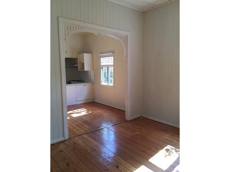 40 Leonard Street, Woolloongabba QLD 4102