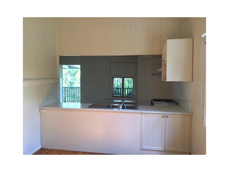 40 Leonard Street, Woolloongabba QLD 4102