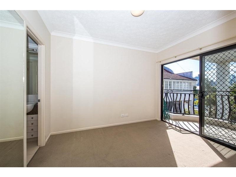 5/39 Edmondstone Street, South Brisbane QLD 4101