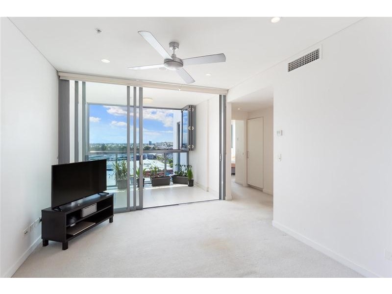 1075/16 Hamilton Place, Bowen Hills QLD 4006