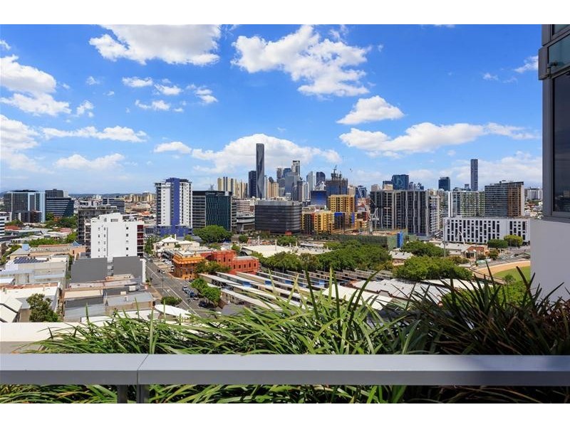 1075/16 Hamilton Place, Bowen Hills QLD 4006