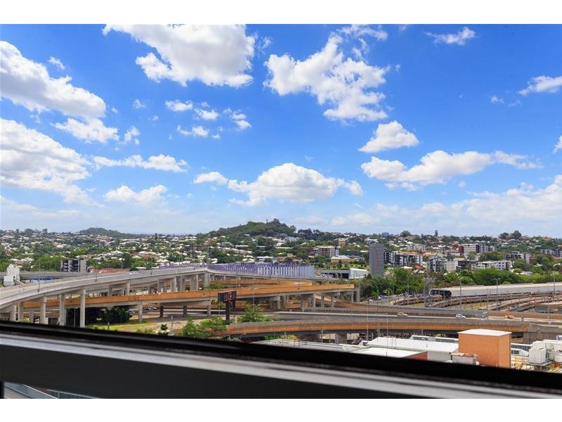 1075/16 Hamilton Place, Bowen Hills QLD 4006