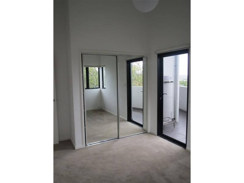 8/5 Ivanhoe Street, Annerley QLD 4103