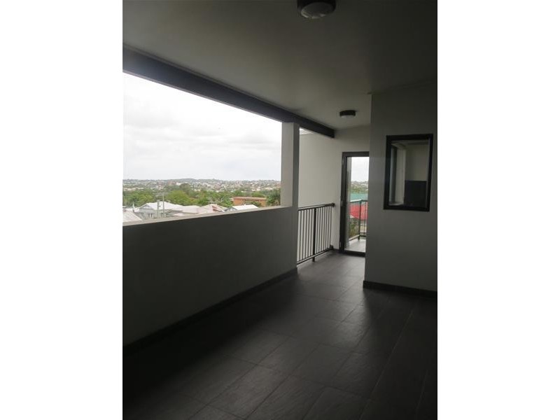 8/5 Ivanhoe Street, Annerley QLD 4103