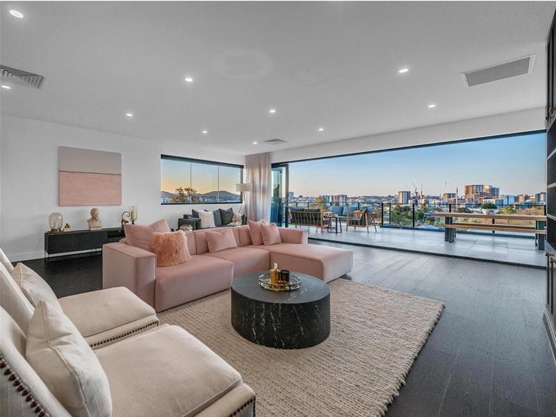 8/128 Dornoch Terrace, Highgate Hill QLD 4101