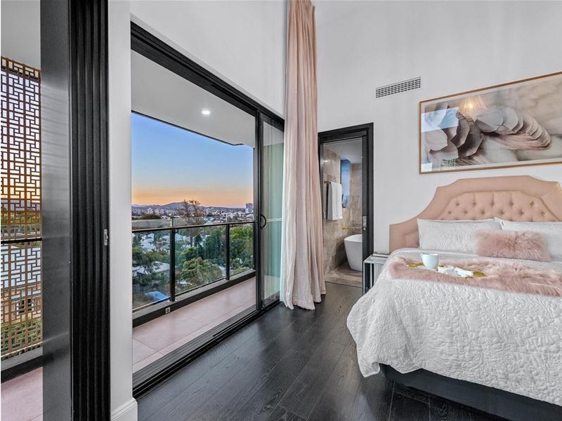 8/128 Dornoch Terrace, Highgate Hill QLD 4101