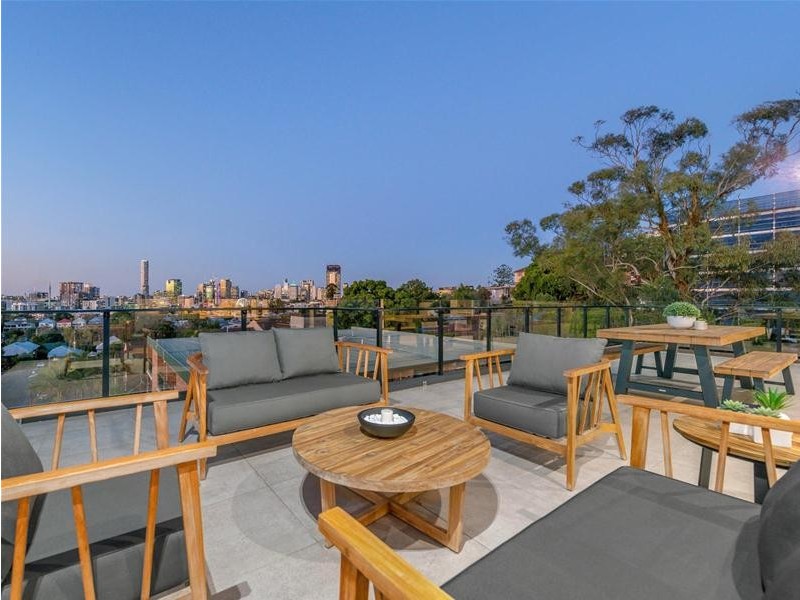 8/128 Dornoch Terrace, Highgate Hill QLD 4101