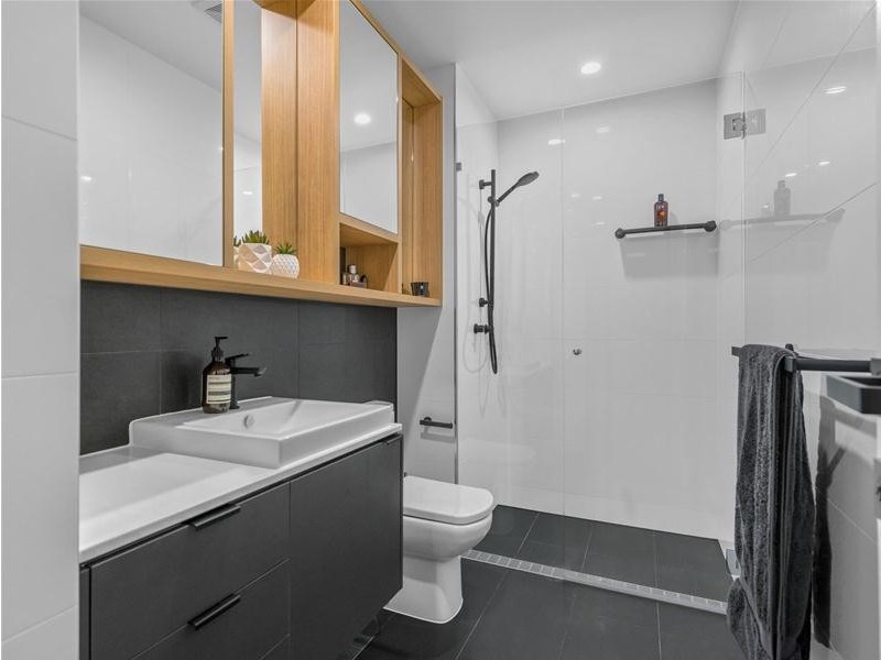 8/128 Dornoch Terrace, Highgate Hill QLD 4101