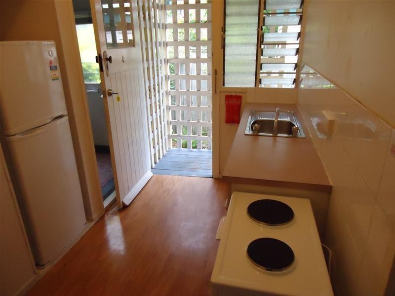 4/11 Salstone Street, Kangaroo Point QLD 4169