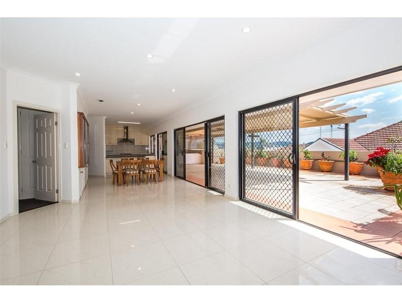 9/39 Edmondstone Street, South Brisbane QLD 4101