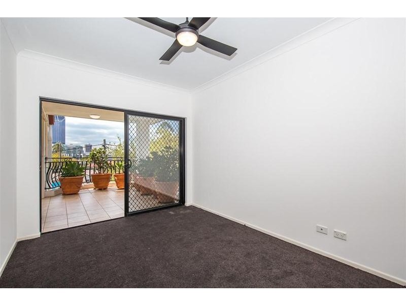9/39 Edmondstone Street, South Brisbane QLD 4101