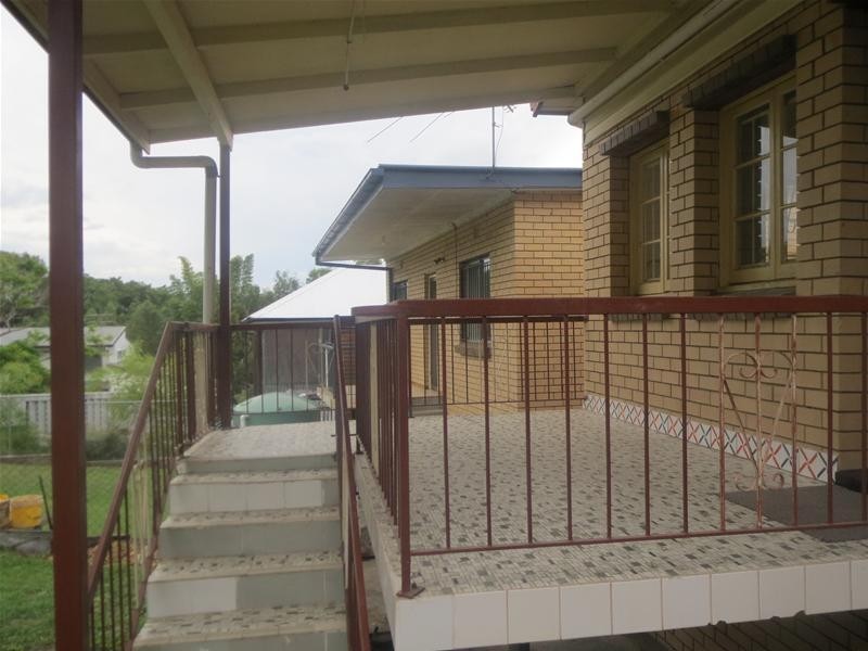 10 Baynes Street, Highgate Hill QLD 4101