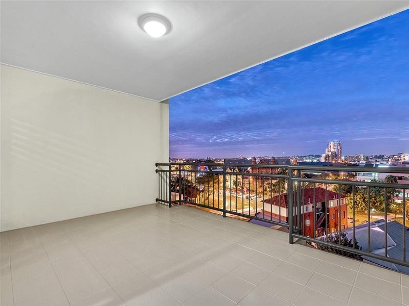 25/451 Gregory  Terrace, Spring Hill QLD 4000