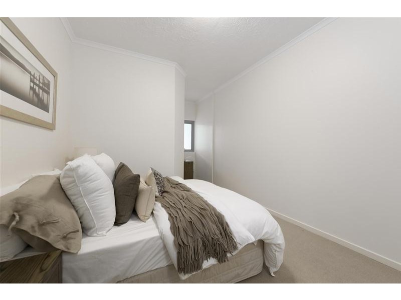 51 Regent Street, Woolloongabba QLD 4102