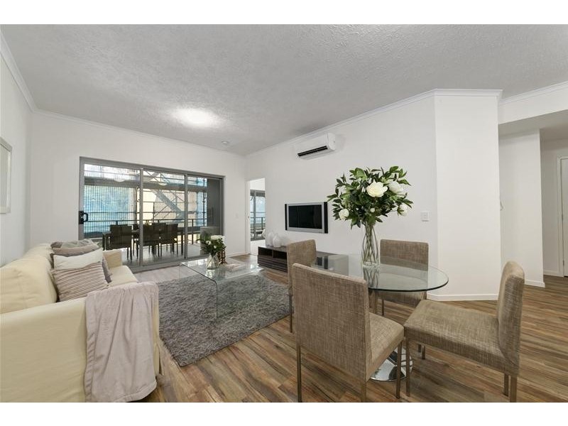 51 Regent Street, Woolloongabba QLD 4102