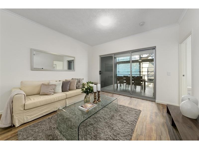 51 Regent Street, Woolloongabba QLD 4102