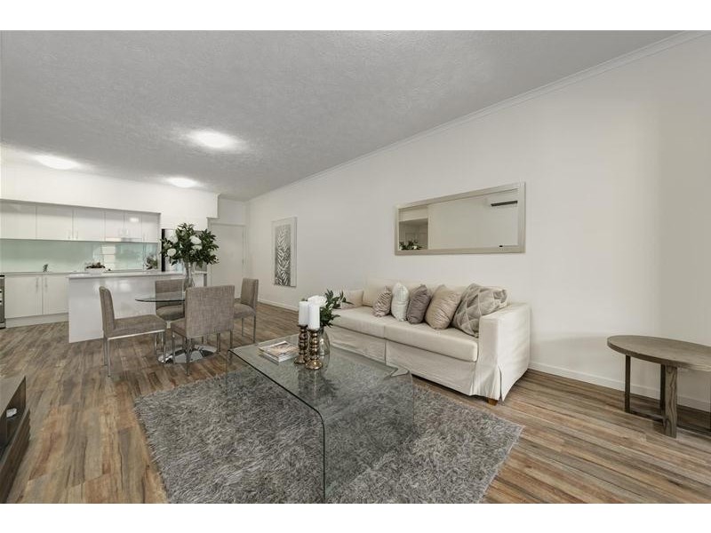 51 Regent Street, Woolloongabba QLD 4102