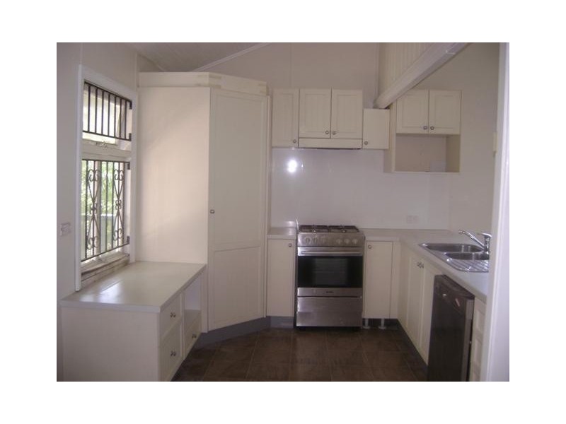 40 Leonard Street, Woolloongabba QLD 4102