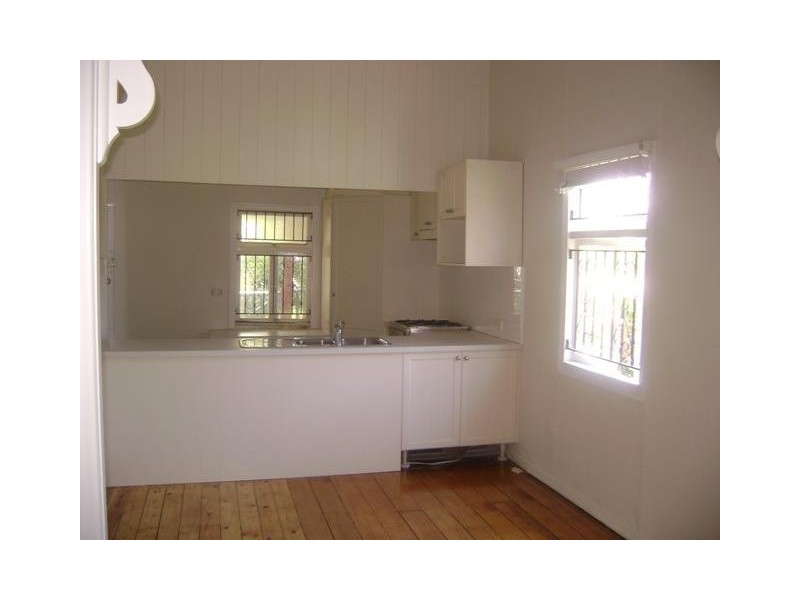 40 Leonard Street, Woolloongabba QLD 4102