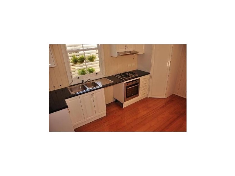 12 Bond Street, West End QLD 4101