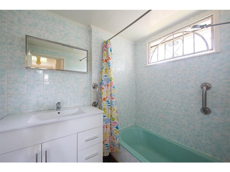 51 Cornwall Street, Annerley QLD 4103