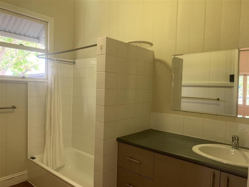 100 Gladstone Road, Highgate Hill QLD 4101