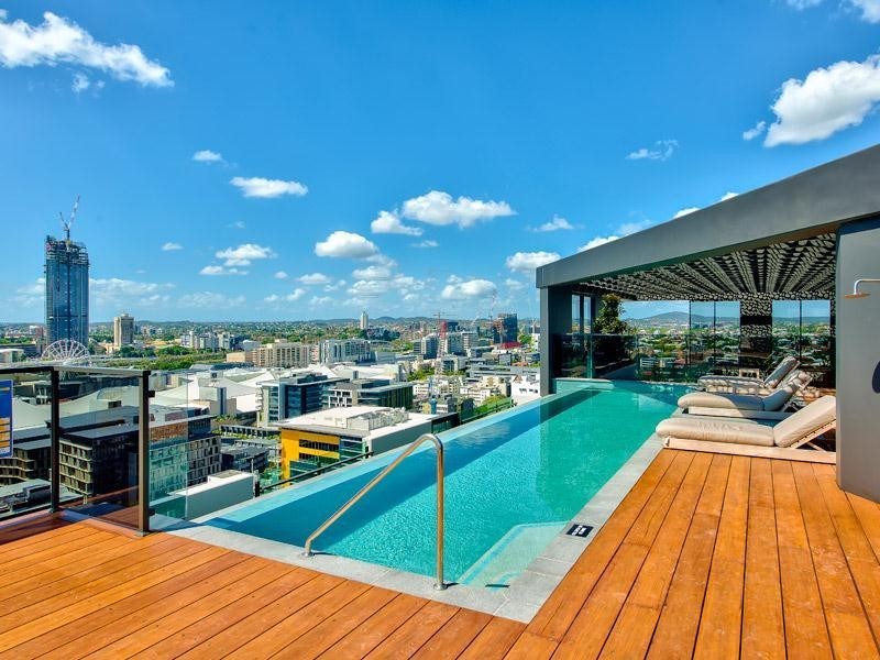 1811/4 Edmondstone Street, South Brisbane QLD 4101