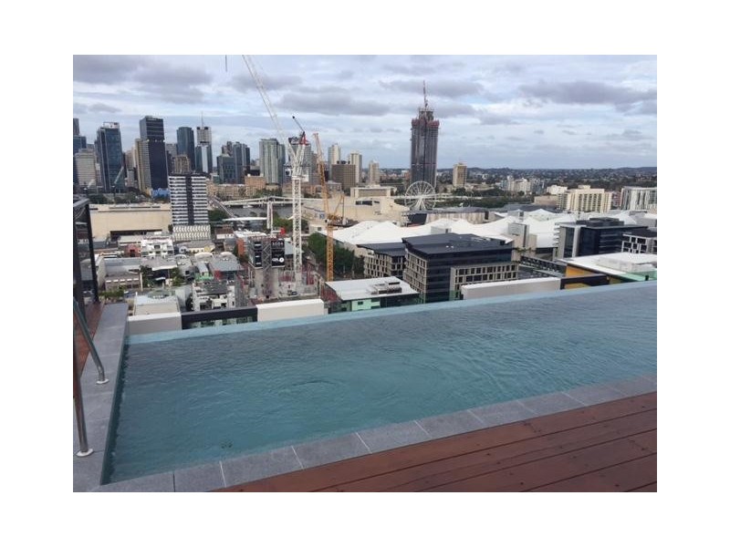 1811/4 Edmondstone Street, South Brisbane QLD 4101