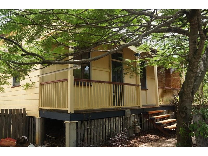 55 Mossgrove Street, Woolloongabba QLD 4102