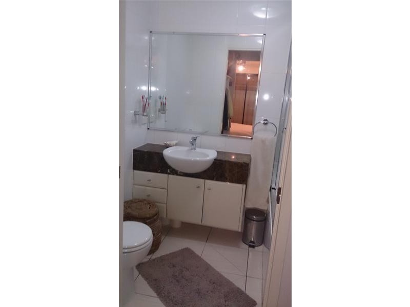 1/7 Challinor Street, Auchenflower QLD 4066