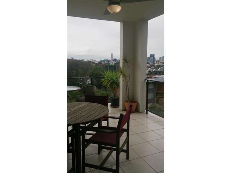 1/7 Challinor Street, Auchenflower QLD 4066