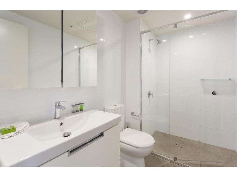 1028/9 Edmondstone Street, South Brisbane QLD 4101