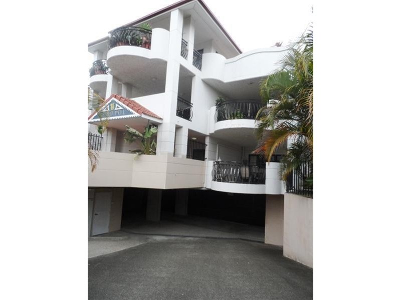 8/39 EDMONDSTONE Street, South Brisbane QLD 4101