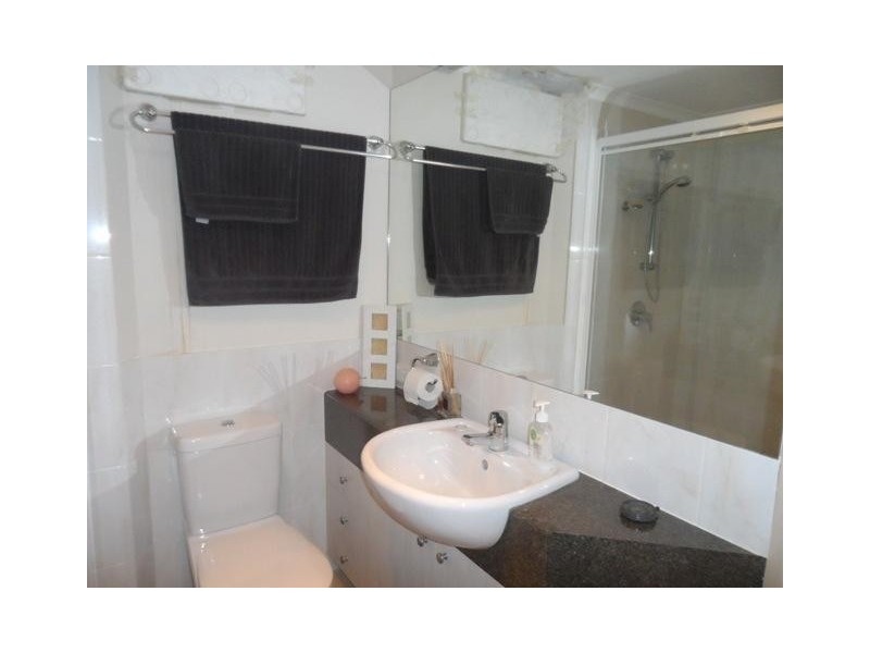 8/39 EDMONDSTONE Street, South Brisbane QLD 4101