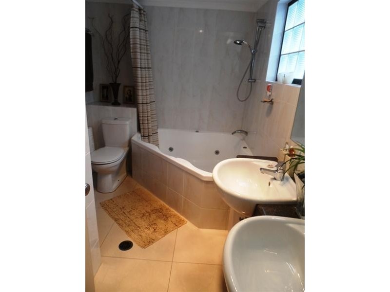 8/39 EDMONDSTONE Street, South Brisbane QLD 4101