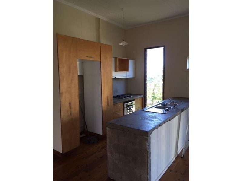 57 Mossgrove Street, Woolloongabba QLD 4102