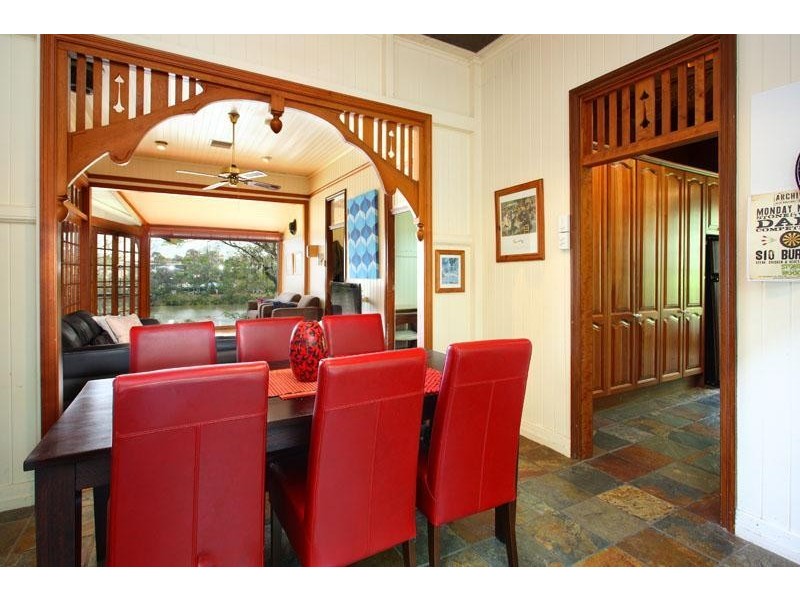 53 Rosecliffe Street, Highgate Hill QLD 4101