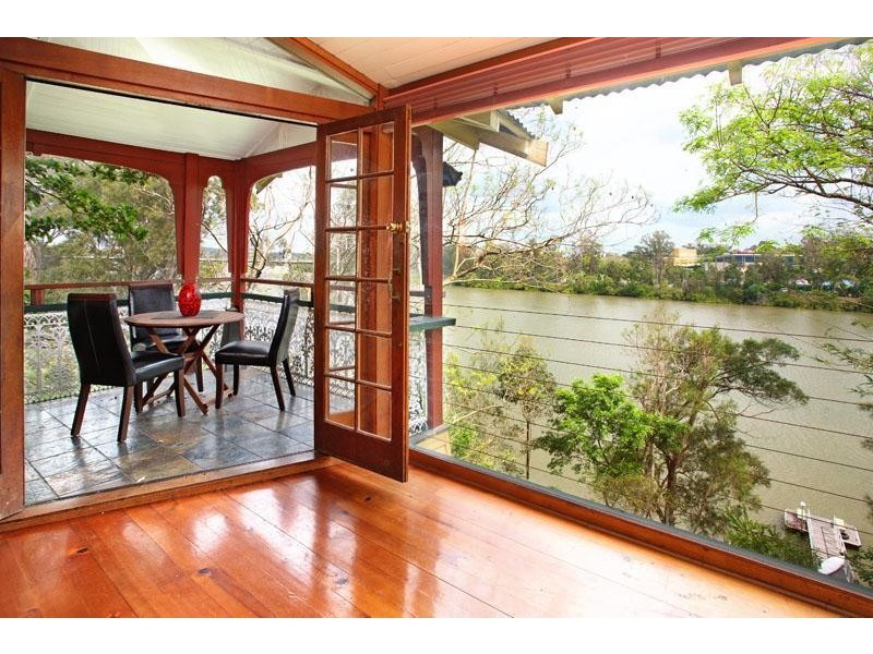 53 Rosecliffe Street, Highgate Hill QLD 4101