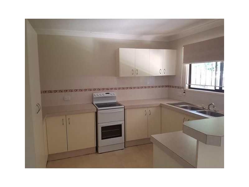 91 Peverell Street, Hillcrest QLD 4118