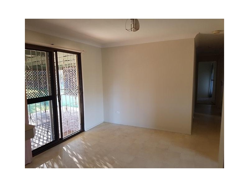 91 Peverell Street, Hillcrest QLD 4118