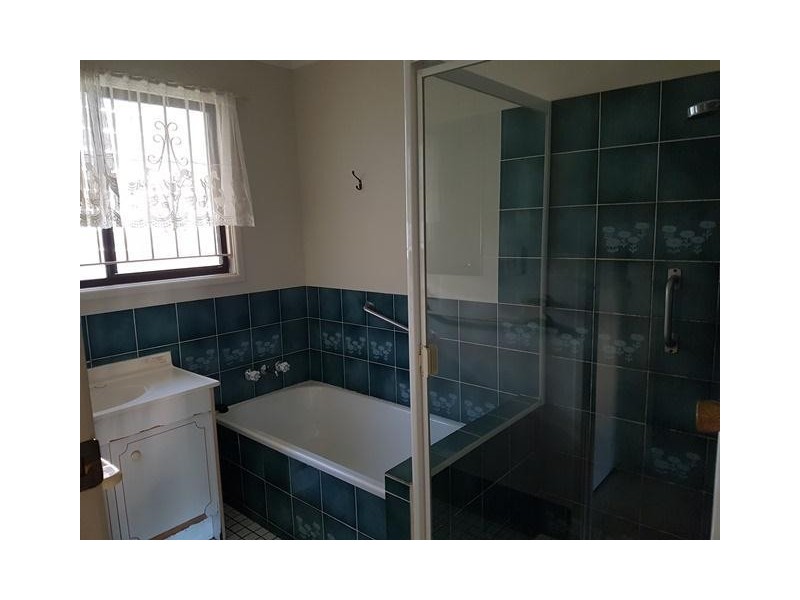 91 Peverell Street, Hillcrest QLD 4118